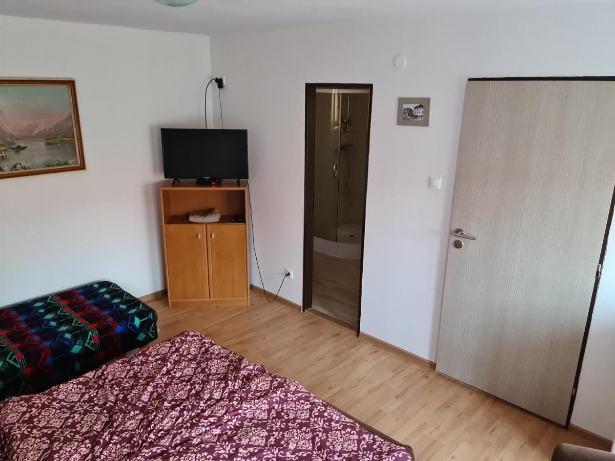 Penzion Larix Blatnica Exteriör bild