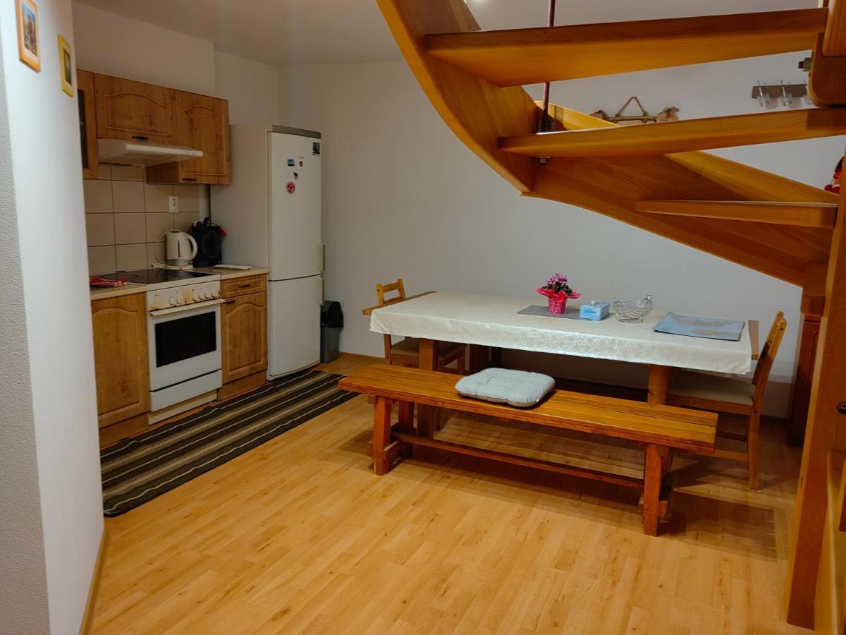 Penzion Larix Blatnica Exteriör bild